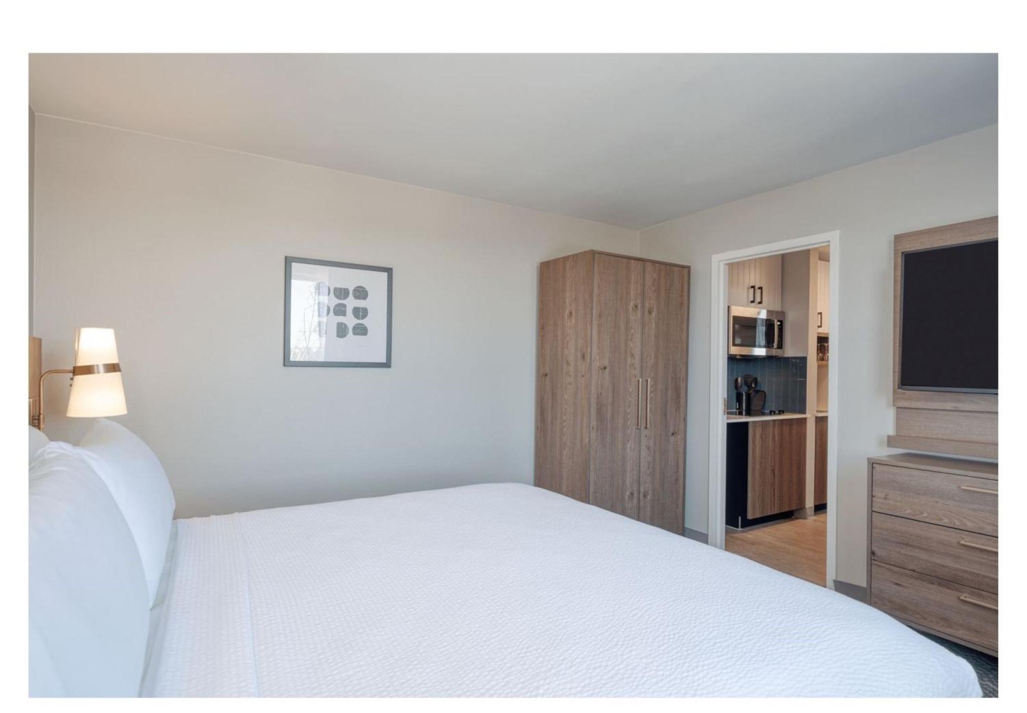 Holiday Inn Express Federal Way - Seattle South By Ihg Exterior photo